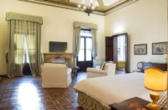 Palazzo Mantua Benavides Suites & Apartments