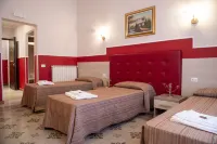 Domus Napoleone Hotels near Regia
