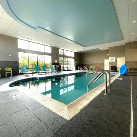 Home2 Suites by Hilton - Milwaukee Airport