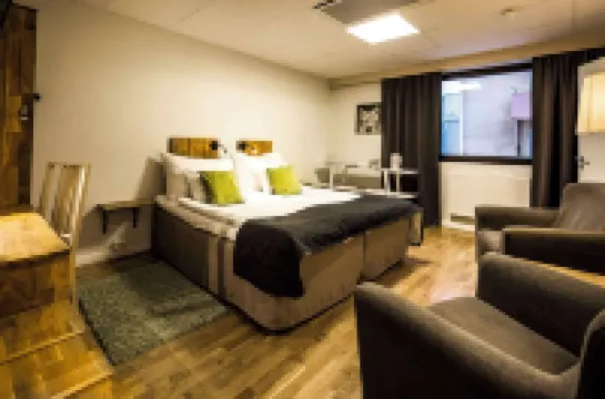 Home Hotel Bristol Hotels in 