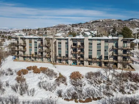 Steamboat Mountain Condoski in/Ski Out, Great Biking/Amenities/Location/Access Отели рядом с достопримечательностью «Steamboat Ski Resort»