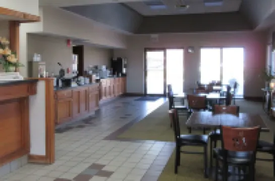 Super 8 by Wyndham Manchester TN