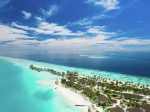 SAii Lagoon Maldives, Curio Collection by Hilton