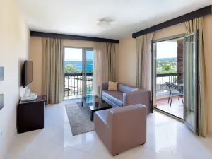 Blue Waves Resort