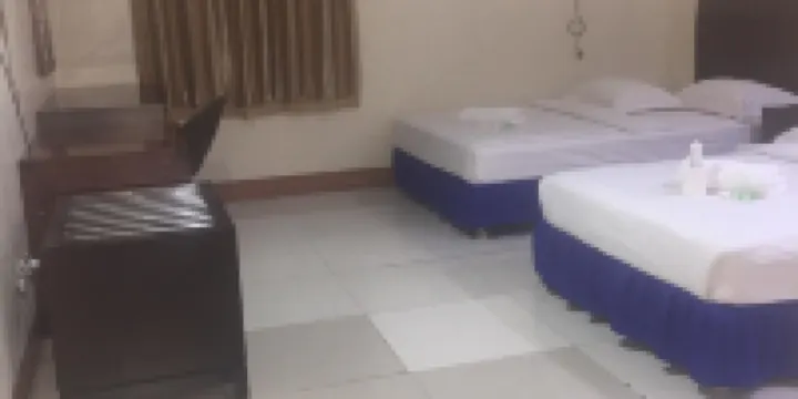 Jeamco Royal Hotel - Baybay - Family Room