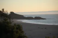 Gualala Surf Inn on the Ocean Bluff - ビーチサイド