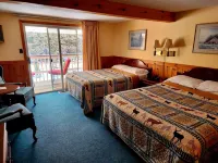 Covered Bridge Riverview Lodge Hotels in Glen