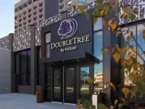 ダブルツリー バイ ヒルトン バトル クリーク カルフーンのホテル