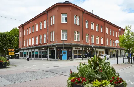 Hotel Bishops Arms Köping Отели в г. Кёпинг