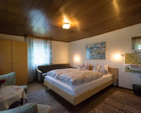 ハウス アム ヴァルデスランド レーゲンのホテル