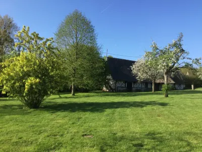 L'Auberge du Mont Hotels in Pont-l'Eveque