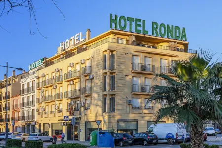 Hotel Olympia Ronda II Отели в г. Альбалат-делс-Тарончерс
