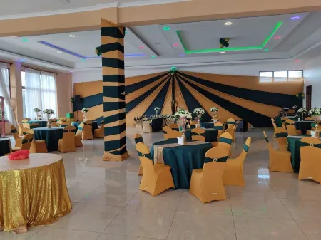 Sunstar Resort Отели в г. Kakuzi