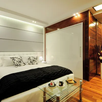 Main Street Studio and Rooms Hotels near Sea Gate