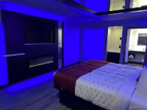 Imperial Suites Hotels in Dearborn