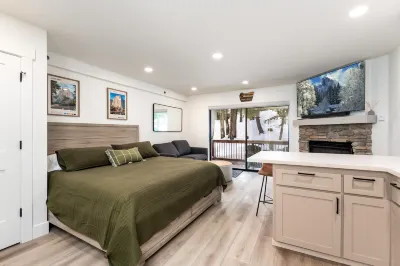 Elmer's Hideout - Fully Renovated Yosemite Escape!