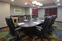 Holiday Inn Express & Suites Rochester – Mayo Clinic Area
