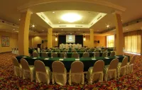 Grand Wahid Hotel Salatiga Hotels in Sidorejo