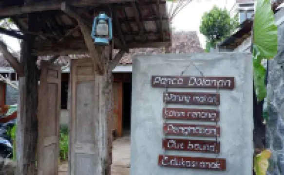 Taman Dolan Home & Resort