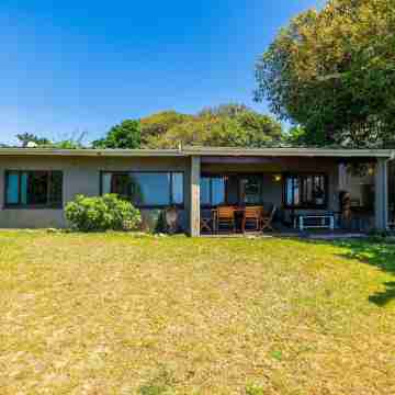 Hilltop Hideaway Hotel Exterior