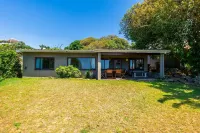 Hilltop Hideaway