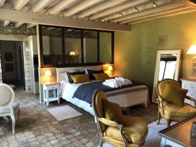 Le Prieuré de Bazainville Hotel dekat Houdan