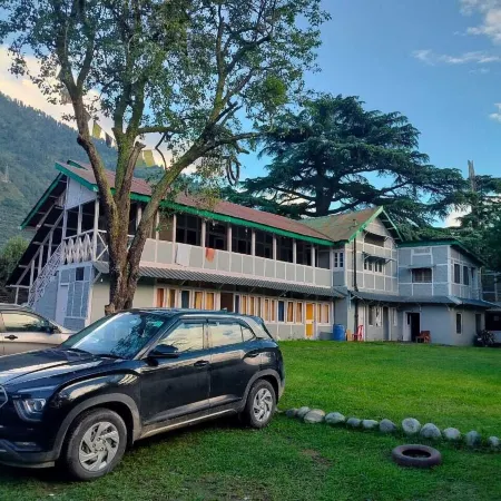 Castleton Casa