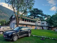 Castleton Casa