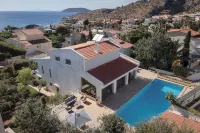 Grand Apollon Villa Hotels in Saronikos