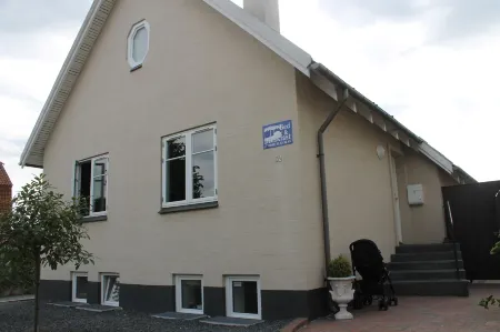 Amalie Bed and Breakfast & Apartments Отели рядом с достопримечательностью «Лидл»