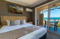 Aqualuna Beach Resort Hotels in Korora