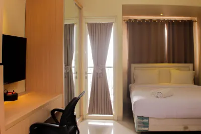 Comfort Studio Room at Oasis Cikarang Apartment Hotell i Sukaresmi