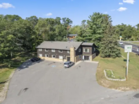 Pelican Lakes Motel Hotels in Breezy Point