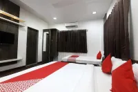 Vishnupriya Grand Hotels in Vikaswadi