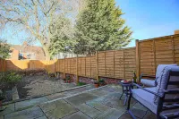 Host & Stay - Newington Road