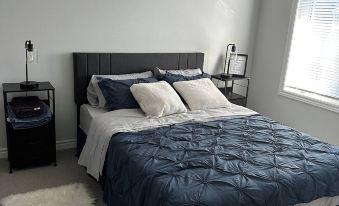 Cozy Whitby Retreat - 2 Bedroom Private House