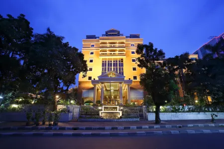 Ambhara Hotel