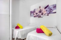 Apartment Near Platja Almadrava Beach