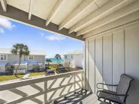 Shoreline Townhomes #10 - 2 Br Townhouse by RedAwning