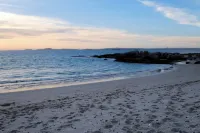 The Pelican - Stunning 3-bedroom Holiday Home in Langebaan - 4-Star
