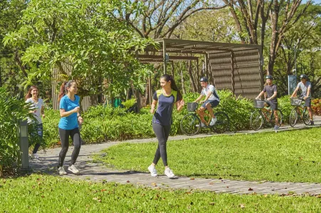 Quest Plus Conference Center, Clark