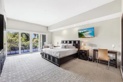 Exclusive Doral Villa with Luxury Amenities