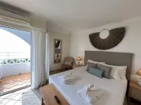 佩斯塔納棕櫚花園飯店 Serenity - Centro do bem-estar附近的飯店