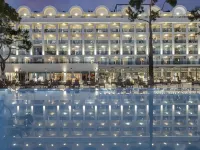 Berry Blue Hotels Hotels near Titreyengol