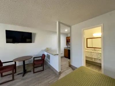 Razorback Inn