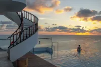 Stone Hotel Dhiffushi - Beach