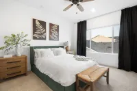 Bakersfield New NW Home – Fully Furnished & Ready. Upscale + Kitchen Amenities Hôtels à proximité de l'Aéroport Meadows Field