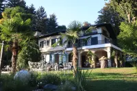 Wonderful Villa Between Como and Milano -  Casas de vacaciones