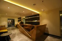 The Pristine Hotel Kanpur - spa