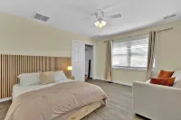 The Seabreeze Haven Hotels in Keansburg